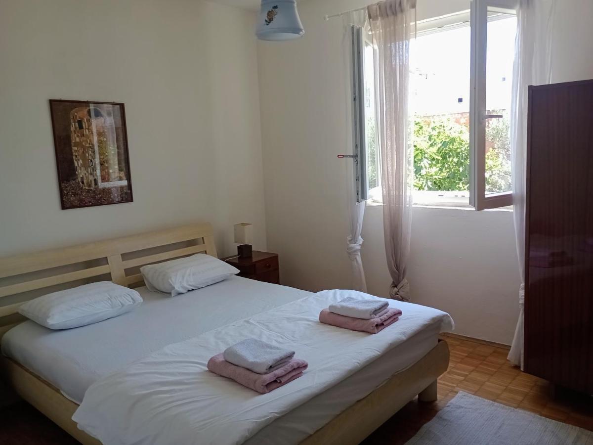 Apartment Brcic Biograd Na Moru Luaran gambar